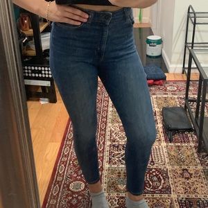HIGH WAISTED ZARA BLUE SKINNY JEANS. SIZE 2
